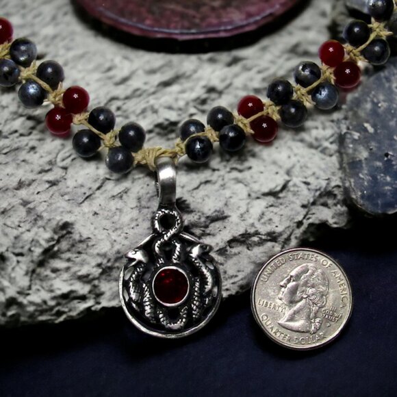 NEW Handmade Double Snake Necklace. Gray Labradorite &Red Agate Gemstone Bead - Picture 4 of 7